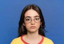 Candela Gómez presenta «Oversize», su álbum debut