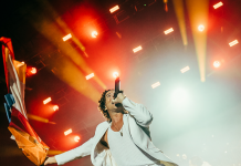 David Bisbal nos presenta su actuación en directo de «Te quiero, te quiero» de su nuevo trabajo «Eternos»